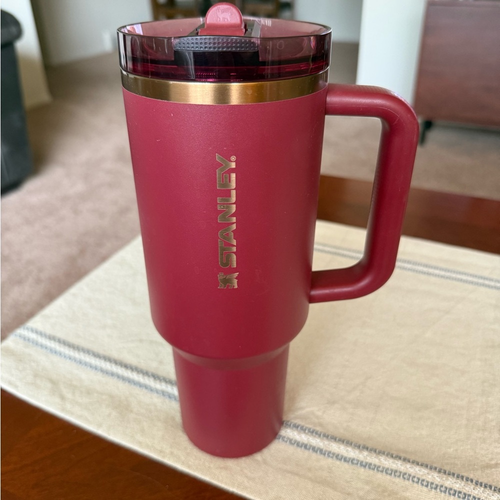 Stanley Burgundy Travel Mug with Handle